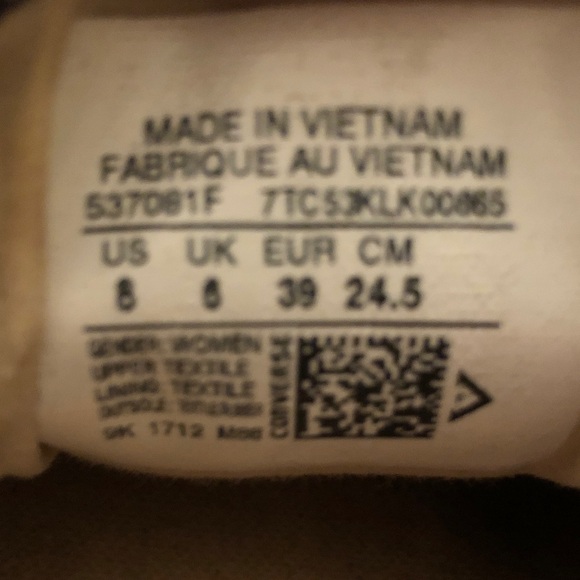 Converse Women’s Black and White Sneakers 8 - Picture 2 of 8